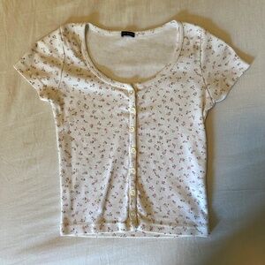 Brandy Melville White Floral Short Sleeve Top - One Size
